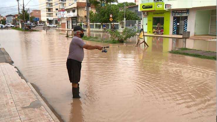 Inmet emite novo alerta de chuvas intensas para todos os municípios do ES
